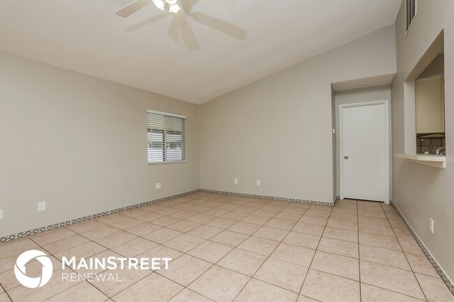 Photo - 1815 Prairie Lake Blvd