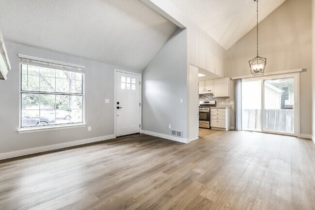 Photo - 17641 E Temple Dr