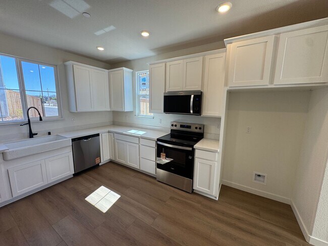 Photo - BRAND NEW SOLAR HOME IN LINCOLN!