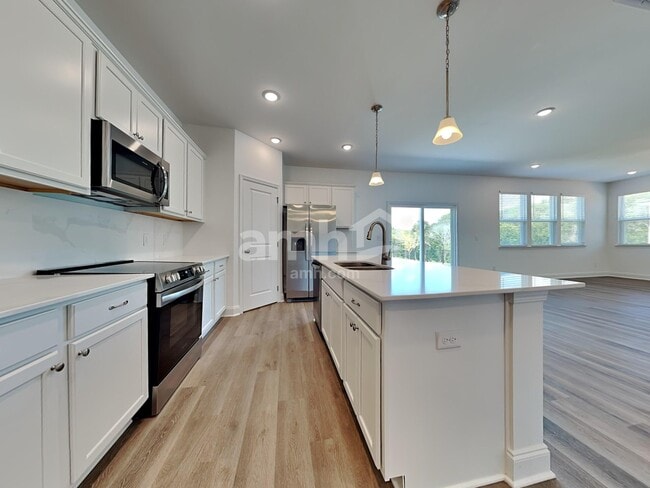 215 Gershon Wy