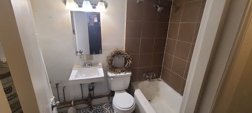 Photo - 66 Chester Ave SE