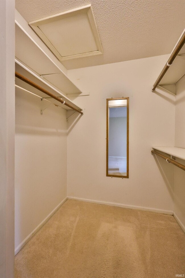 Photo - 7104 Tanbark Ln