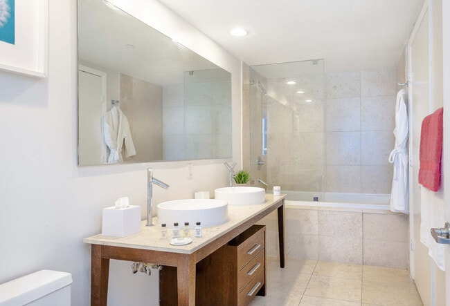 Photo - 485 Brickell Ave Unidad SI FL35-ID1240517P