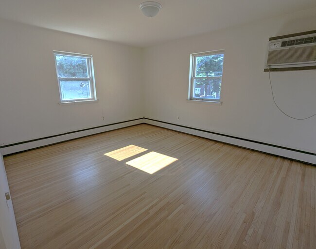 Photo - 500 N York Rd Unidad H2