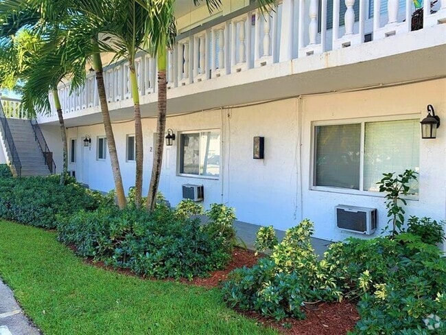 Building Photo - 701 SW 14th Ave Unit 4 Rental