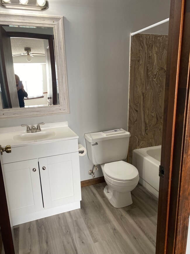 Photo - 6317 Quin Dr Unit B