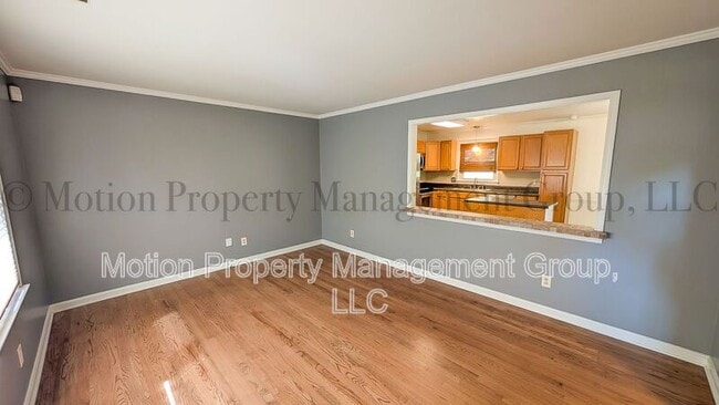 Photo - 2400 Lawrence Dr