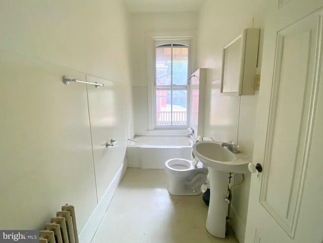 Photo - 26 S 2nd St Unit 2