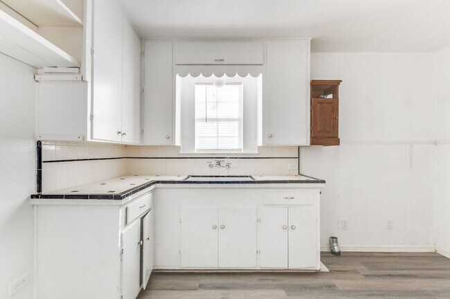 Photo - Porter St Duplex Unit 618-p