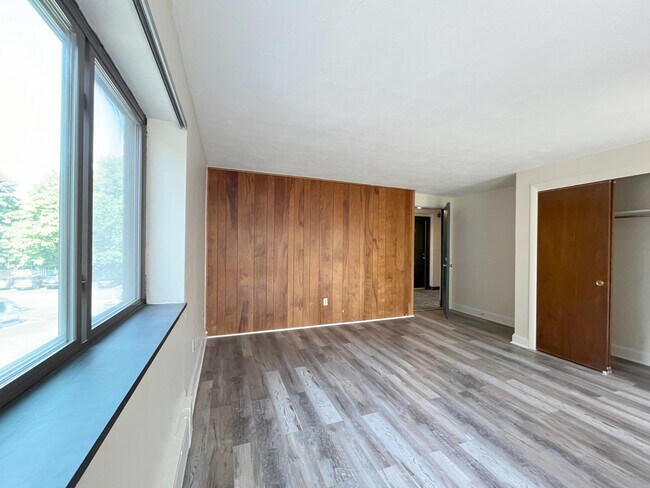 Photo - 2 Chester St Unit 37