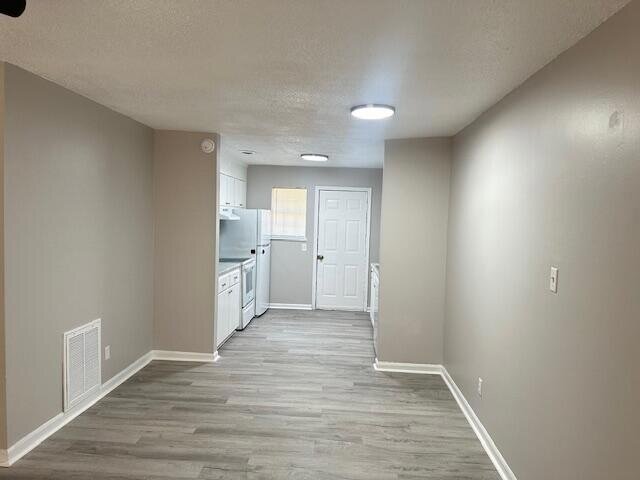 Photo - 3095 Brookside Dr NW