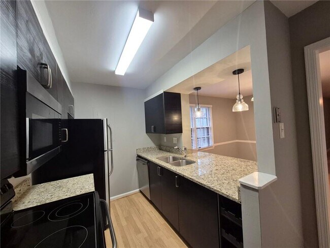 Photo - 204 Triumph Dr NW