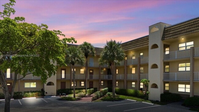 Photo - 8345 Sunrise Lakes Blvd Unit 306