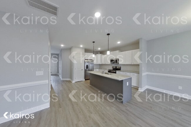 Photo - 3717 Oak Leaf Wy