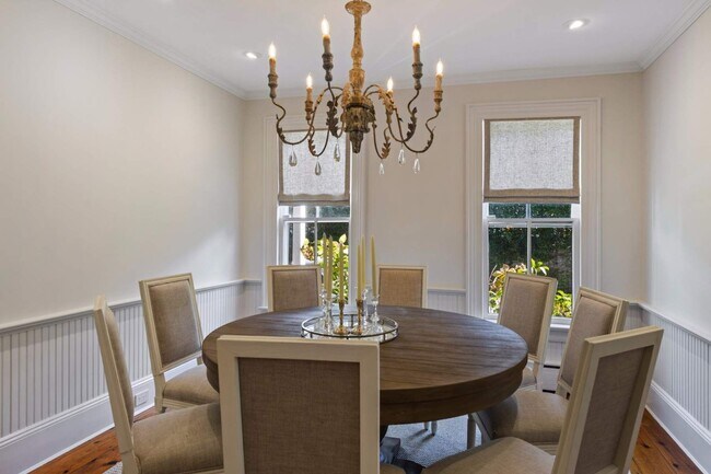 Photo - 135 Meeting House Ln