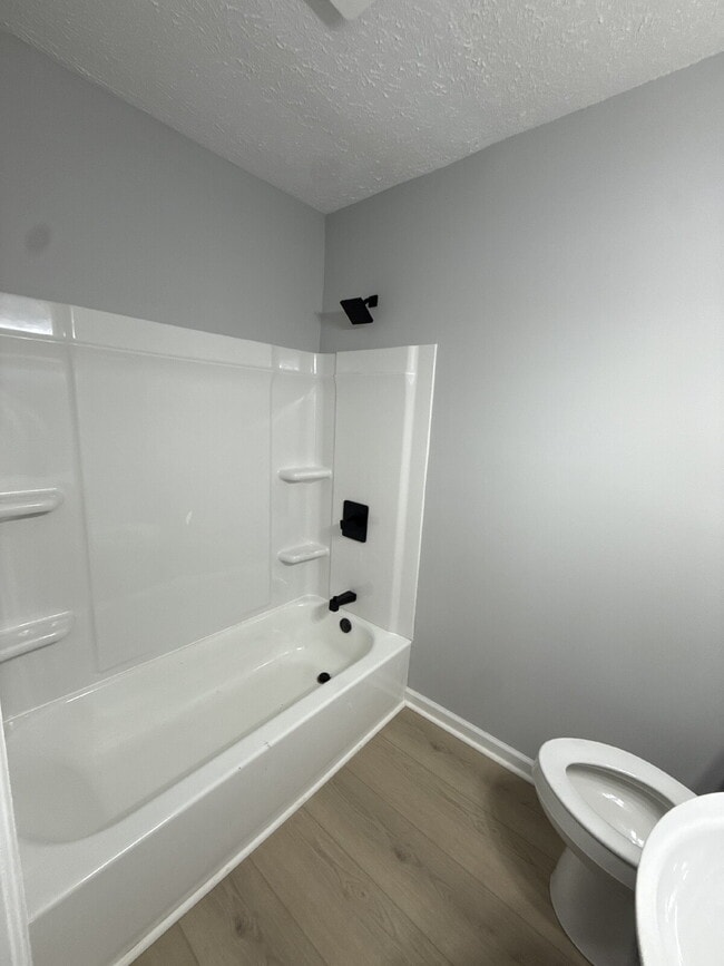 Photo - 3 bedroom / 2 Bathroom Perrymont / Sandusk...