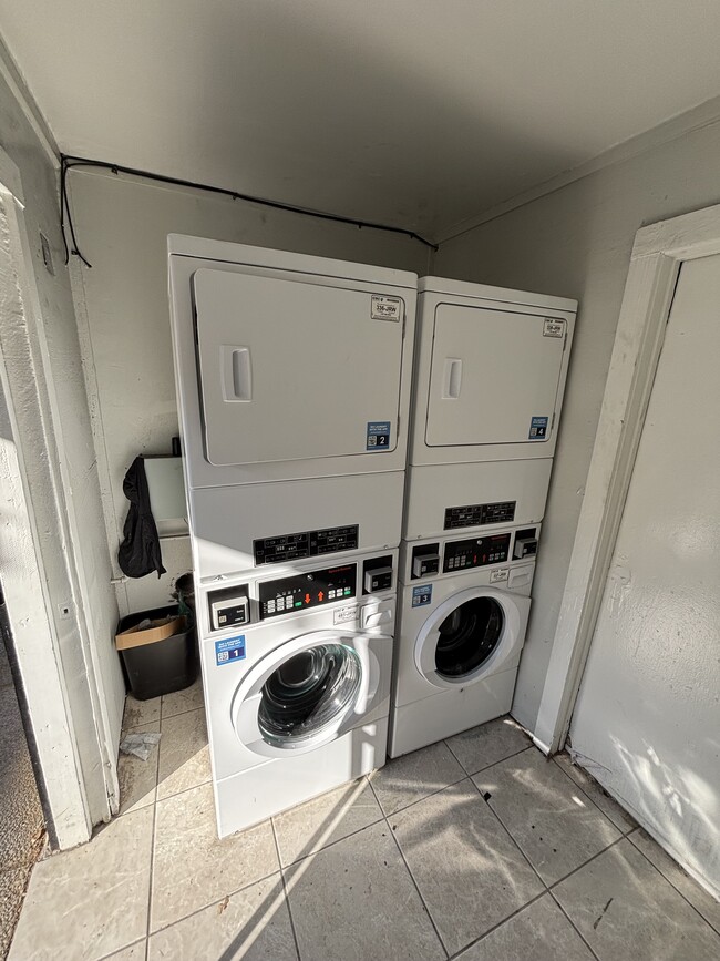 Laundry Room - Avondale Apartments