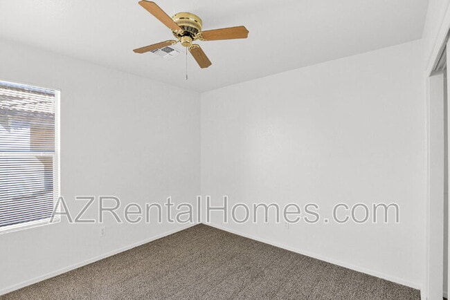 Photo - 701 S 122nd Ave