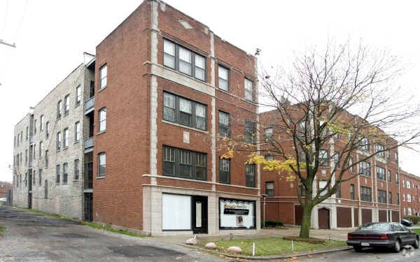 Apartments For Rent In 60628 Chicago Il Forrent Photo 11111 S Vernon