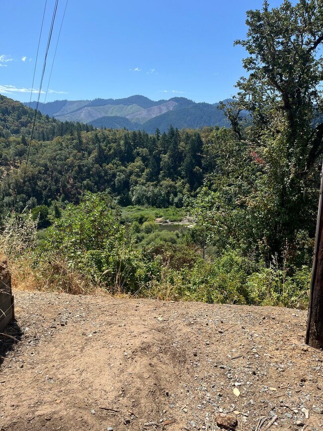 Photo - 1267 Yokum Rd