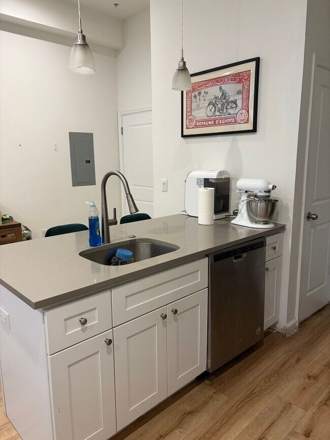 Photo - 737 S 4th St Unit 1A