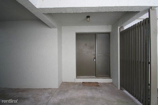 Photo - 2 br, 2 bath House - 3 Veronese Ct