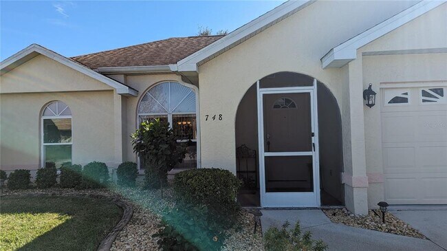 Photo - 748 Sugarwood Way