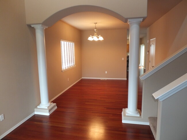 Photo - 3 bedroom 2.5 Bath House in Stanwood!