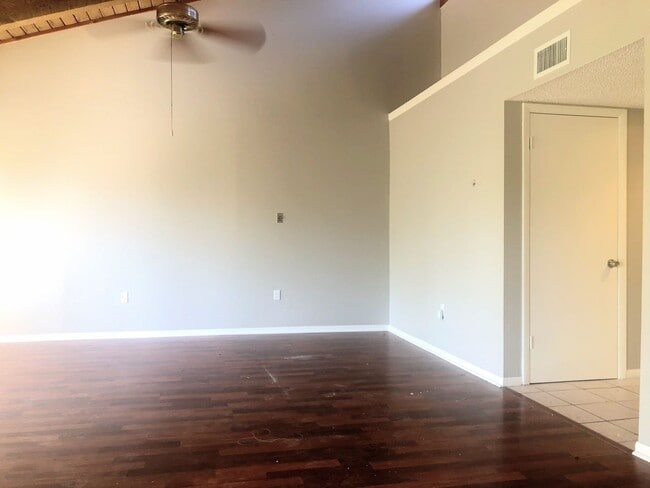 Photo - 5942 Peregrine Ave Unit 5942 Peregrine Ave  22-C