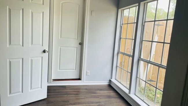 Photo - 7301 Brockley Ln