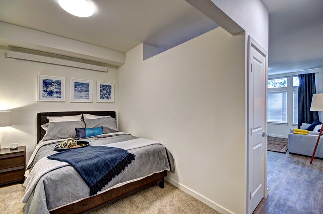 Emerald Crest Apartments