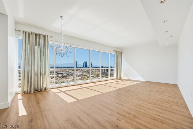 Building Photo - 4575 Dean Martin Dr Unit 708