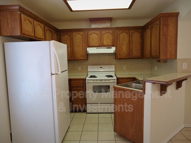 1803 S Ironwood St Unit #4
