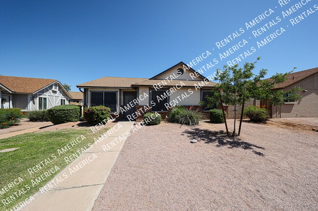 Photo - 1055 N Recker Rd Casa