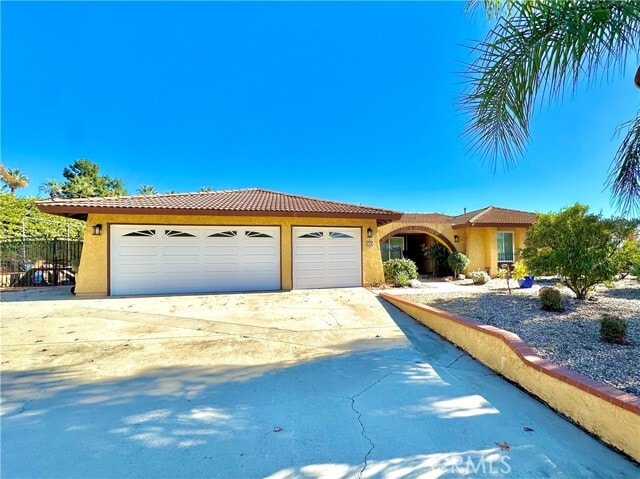 Building Photo - 968 Englewild Dr