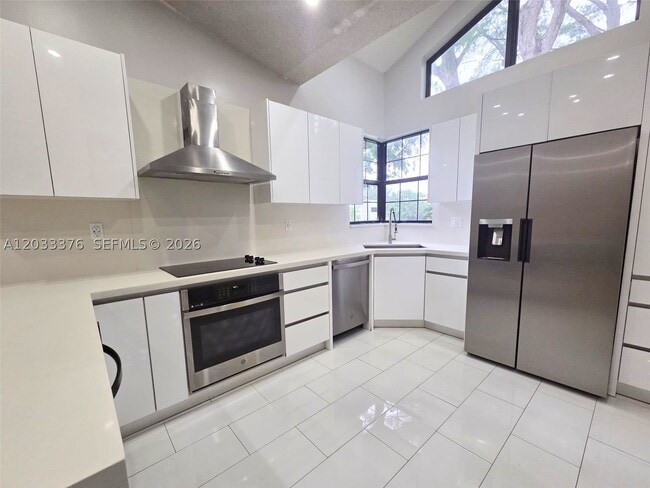 Building Photo - 15505 N Miami Lakeway Unit 205-6
