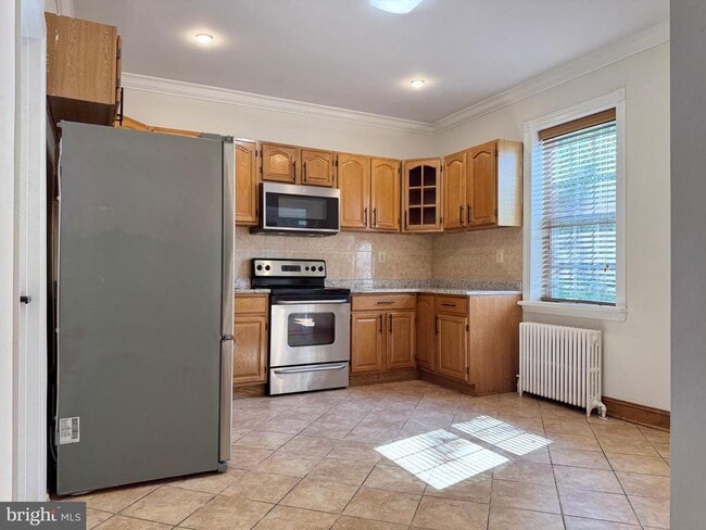 Photo - 212 E Moreland Ave