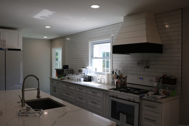 Photo - 6 Greenfield Dr