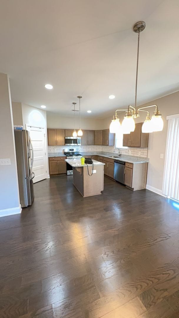 Photo - AVAILABLE NOW!! Beautiful 4 bd in Cambridge Farms!