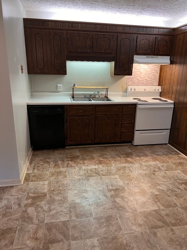 Photo - 184 Wyndale Dr Unit 9