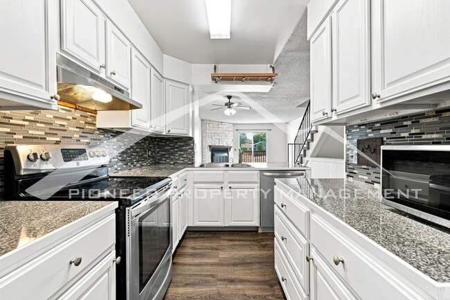 Photo - 1234 S Idalia St