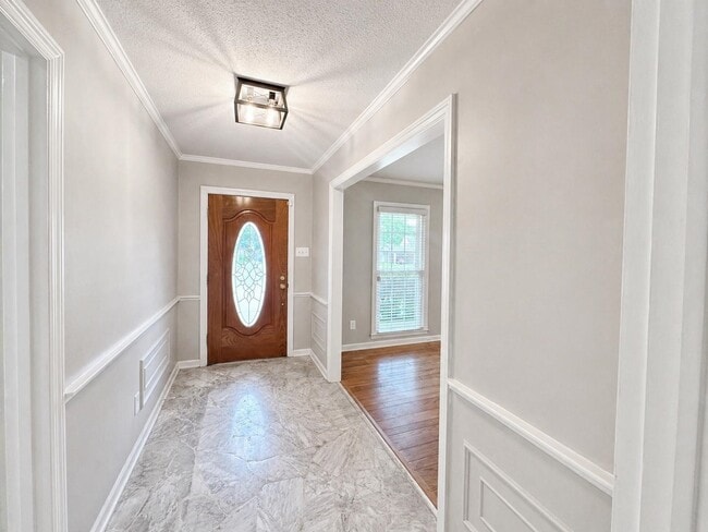 Photo - 2148 Riverdale Rd