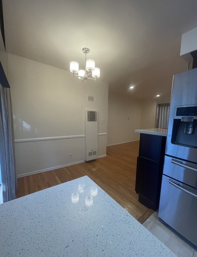 Photo - 855 Moraga Dr Unit 3