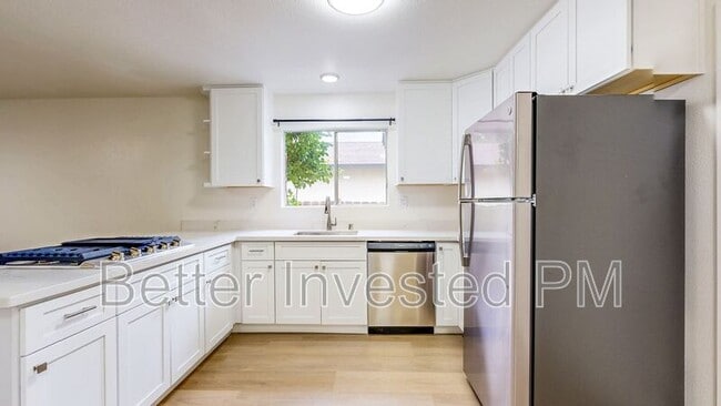 Photo - 570 Pomo Dr