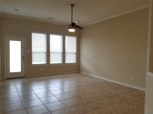 Photo - 5217 Green Heath Ln