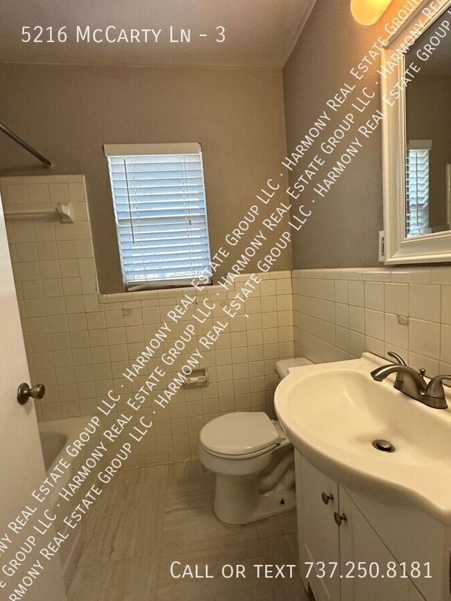 Photo - 5216 McCarty Ln Unidad 3