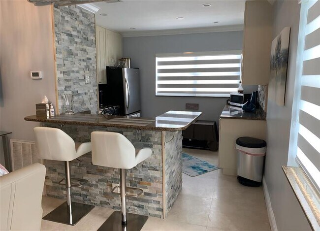 Photo - 326 Wilson St Unidad 208