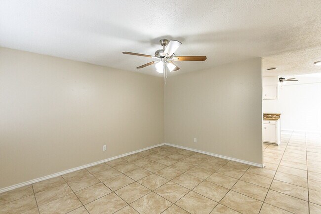 *FREE FIRST MONTH'S RENT* Three Bedroom Home in Quiet Neighborhood