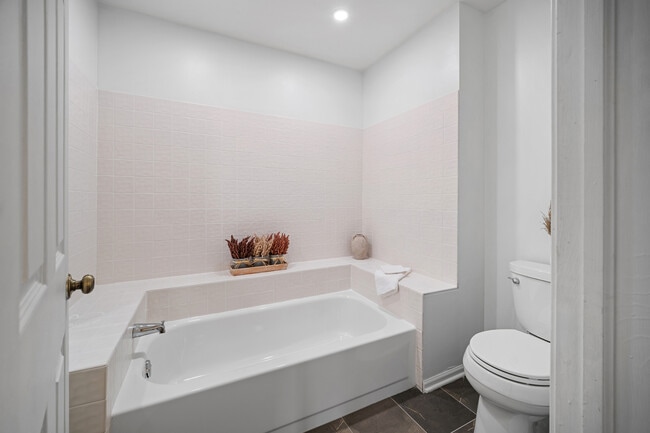 Photo - 720 Caliente Ct