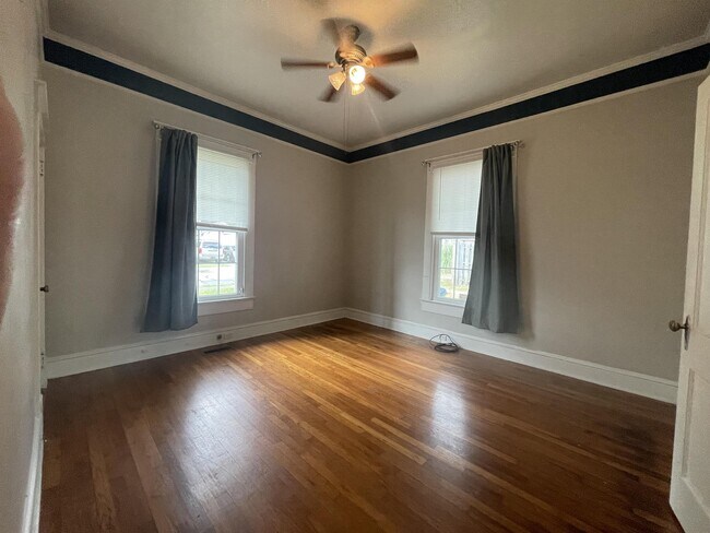 Photo - 213 Kitson St